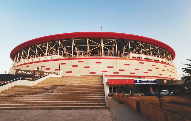 强的防守和 强的防守和